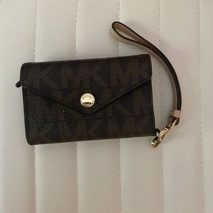 Michael Kors wristlet/wallet